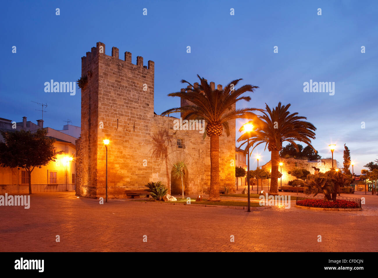 Porta del Moll, historic town gate, 14 century, Alcudia, Mallorca, Balearic Islands, Spain, Europe Stock Photo