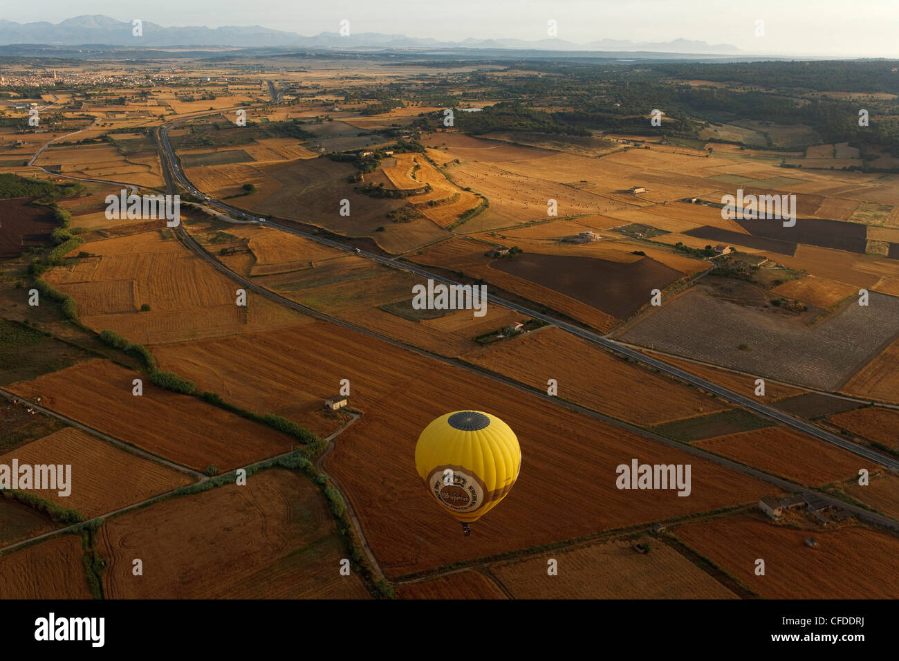 Hot air ballooning, balloon ride, Mallorca Ballons, plain Es Pla, Mallorca, Balearic Islands, Spain, Europe Stock Photo