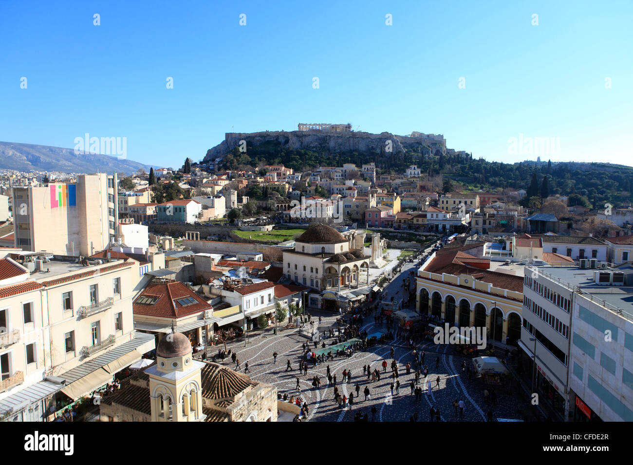 europe greece athens an aerial view of monastiraki square and the acropolis from A for athens top floor bar Stock Photo