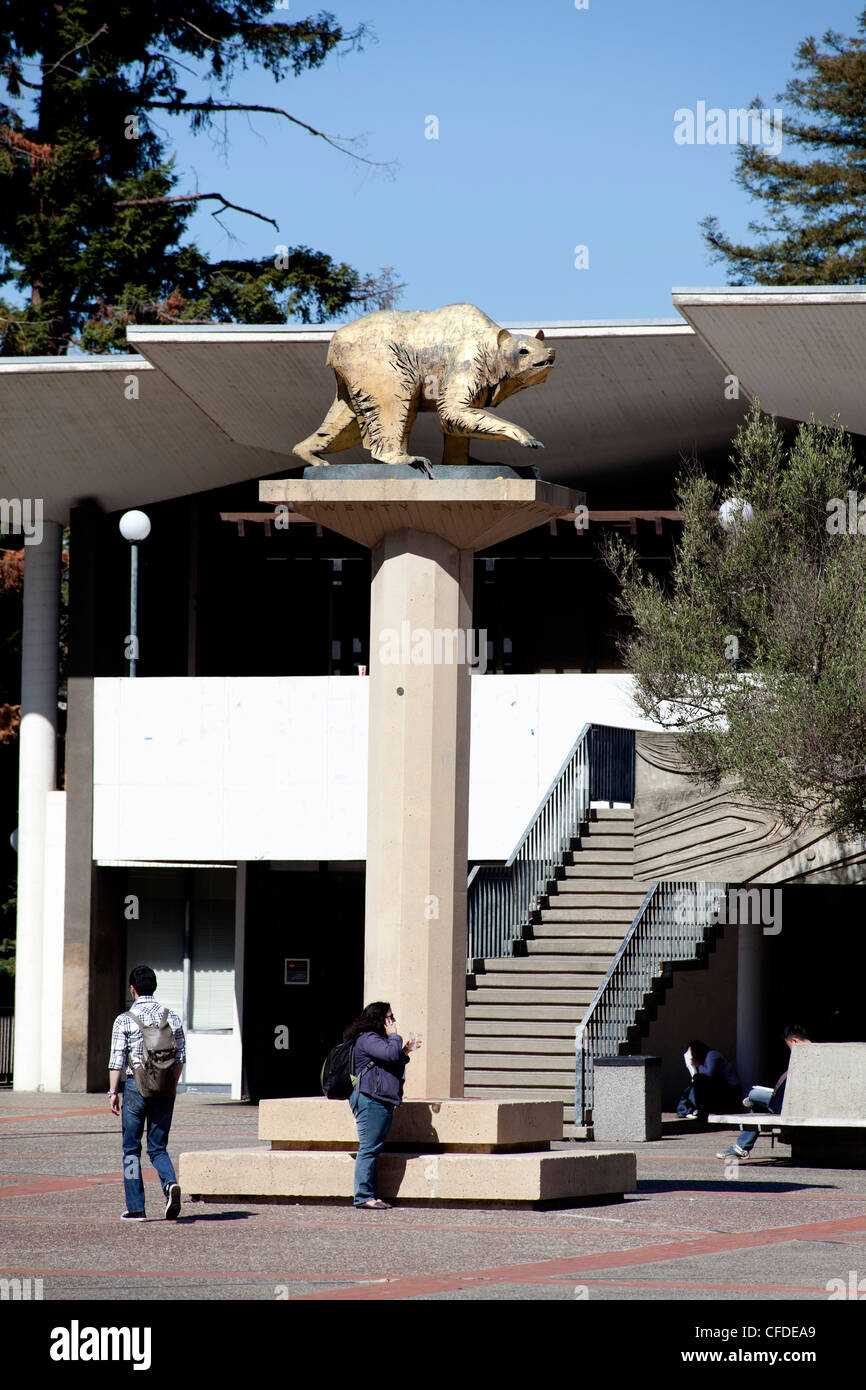 Cal Bear Statue, Berkeley, CA Stock Photo Alamy