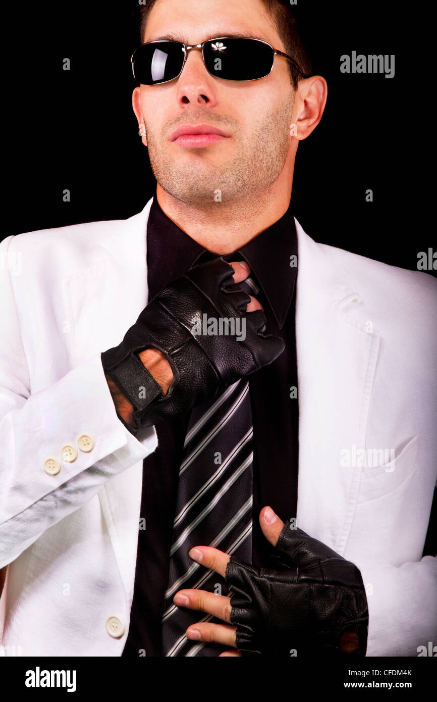 View white suit gangster man hi-res stock photography and images - Alamy