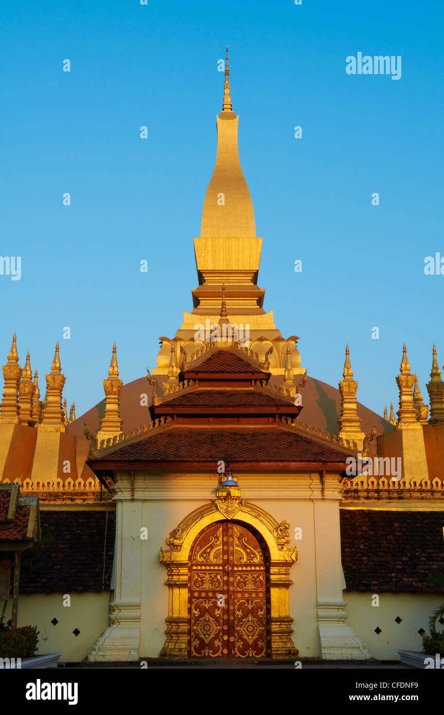 Pha That Luang, symbol of the Laos sovereignty, Buddhist religion and the city of Vientiane, Vientiane, Laos, Indochina Stock Photo