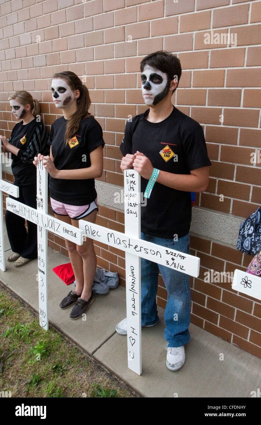 High school students participate in Shattered Dreams Program to educate the dangers associated with drinking and driving Stock Photo