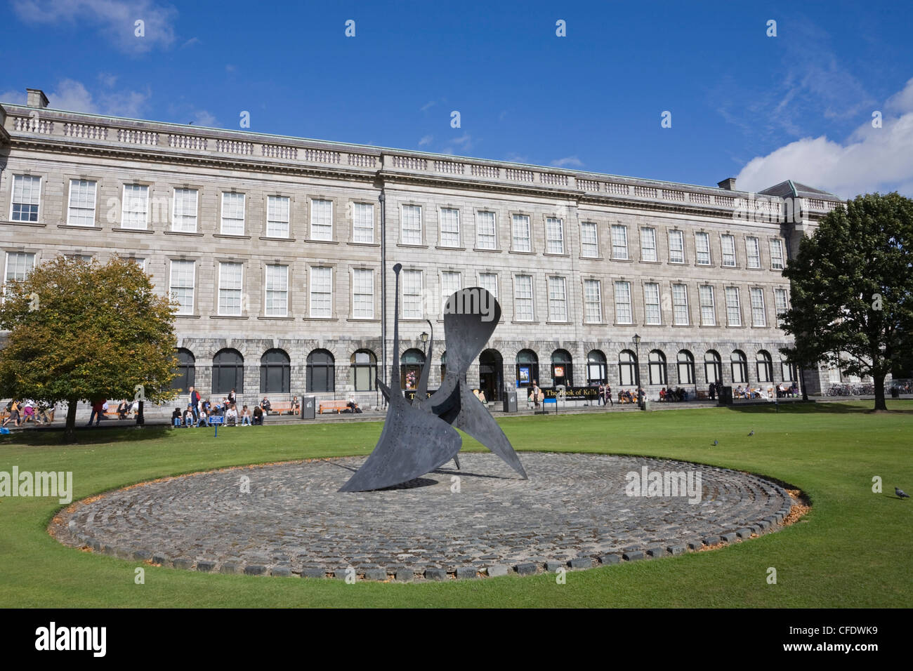 Fellows Square with modern sculpture in front of Old Library, Trinity College, Dublin, Republic of Ireland (Eire), Europe Stock Photo