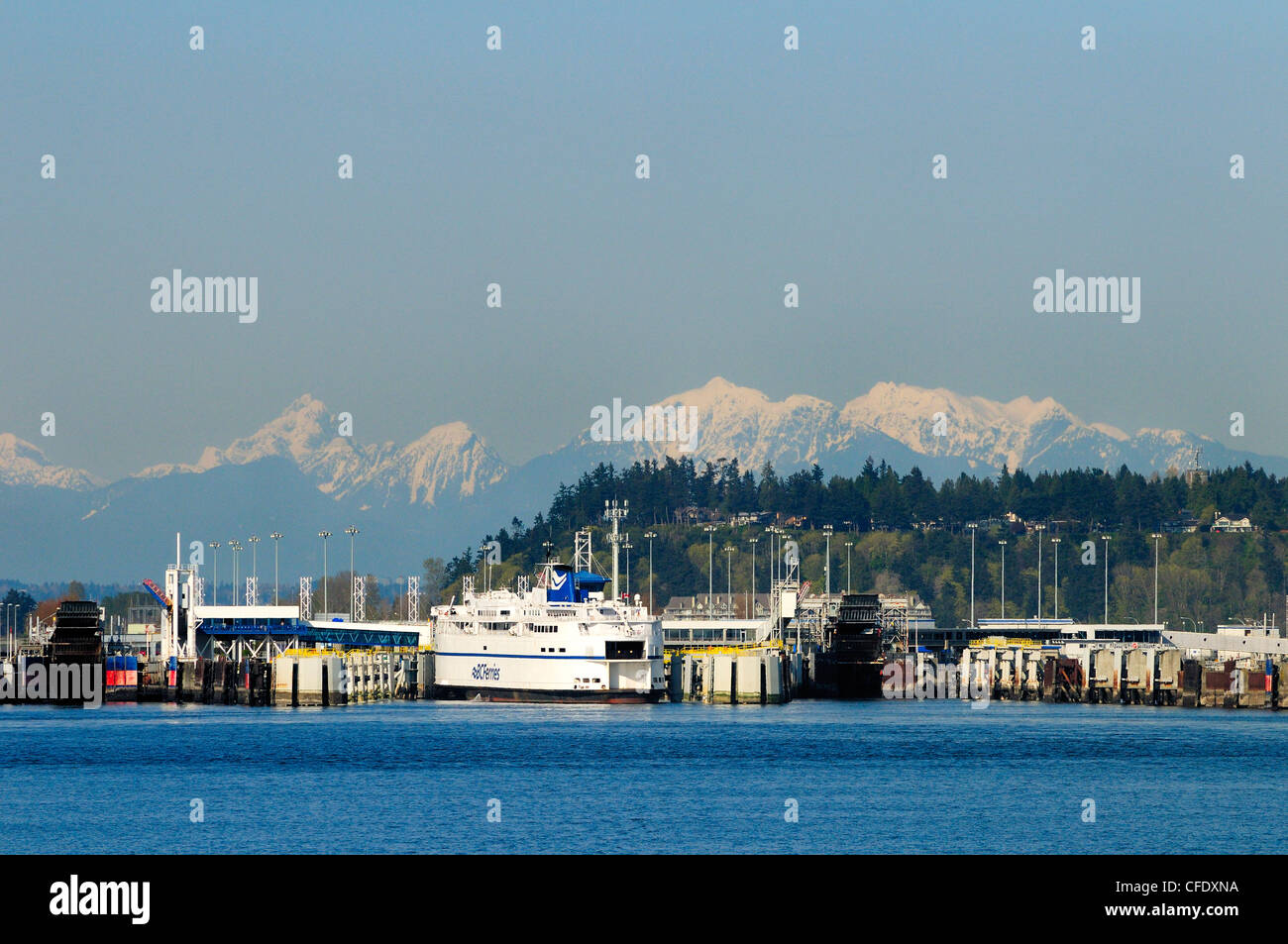 Tsawwassen ferry terminal hires stock photography and images Alamy