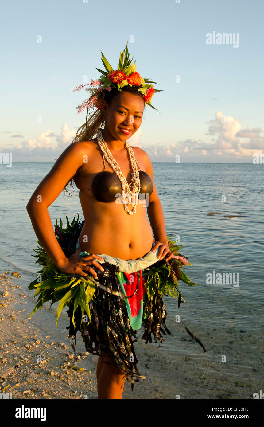 pacific girls sexy body Fiji islands women hi-res stock photography and images - Alamy