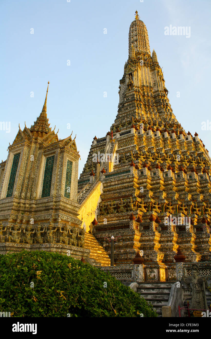 Temple in Bangkok Stock Photo - Alamy