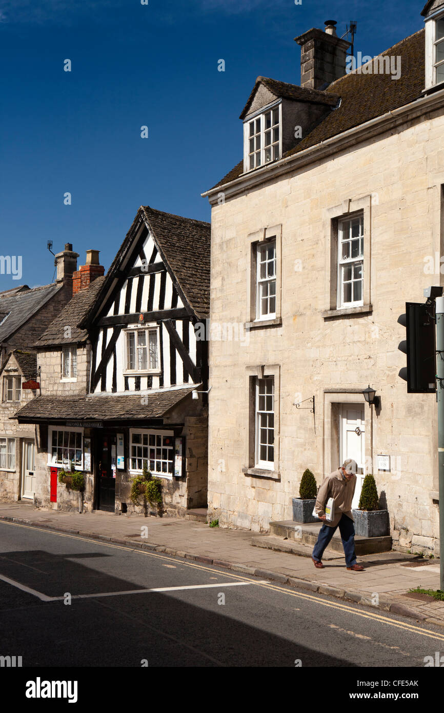 UK, Gloucestershire, Stroud, Painswick New Street, half timbered Post Office Stock Photo