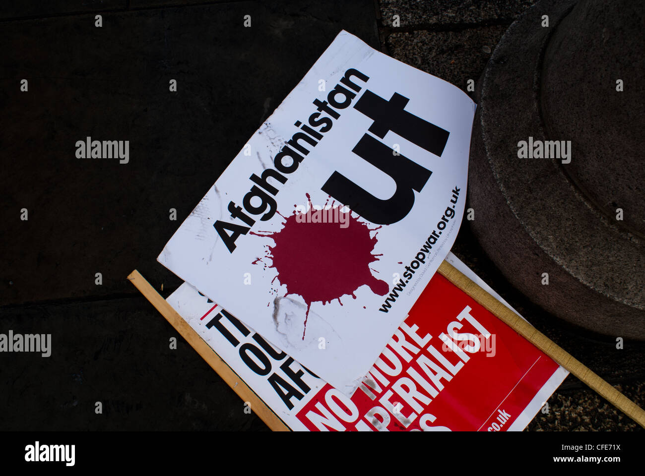 Trafalgar Square, London - Protest against troops being in Afghanistan