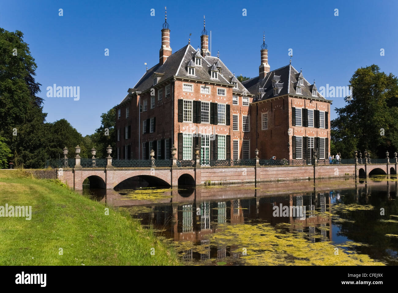 Duivenvoorde Castle, Voorschoten, the Netherlands. Build in 1631 and with English landscape park. Stock Photo