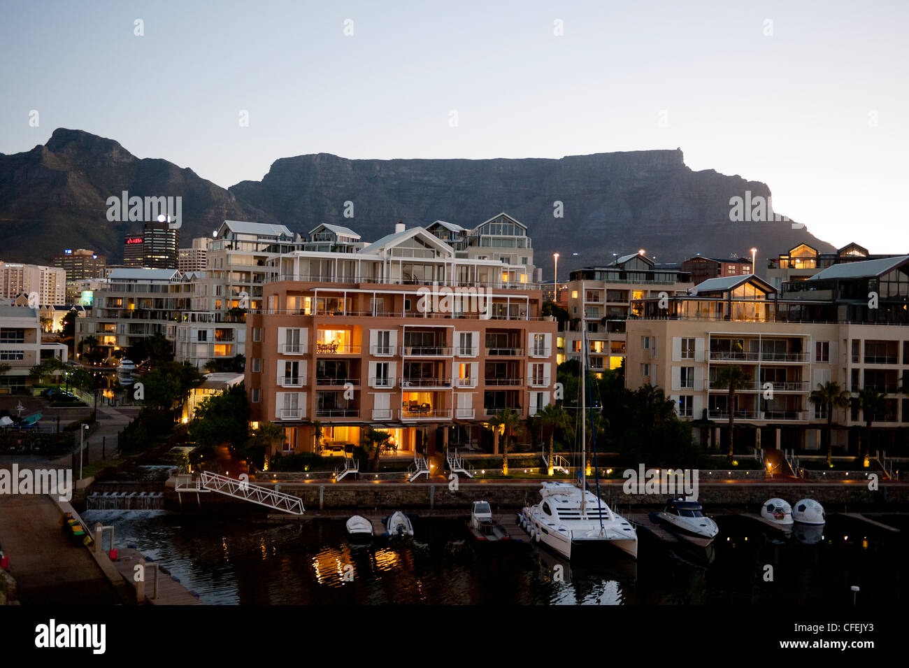 Early Evening Table Mountain from the Cape Grace Hotel at the Victoria and Alfred waterfront Stock Photo