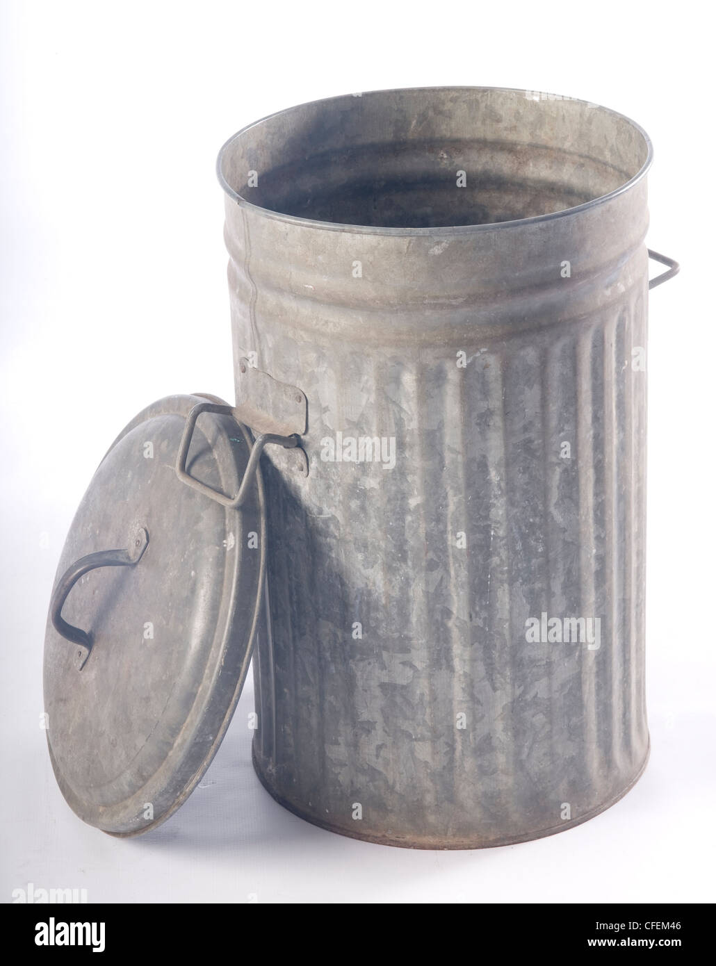 Old Metal Trash Bin High Resolution Stock Photography and Images Alamy