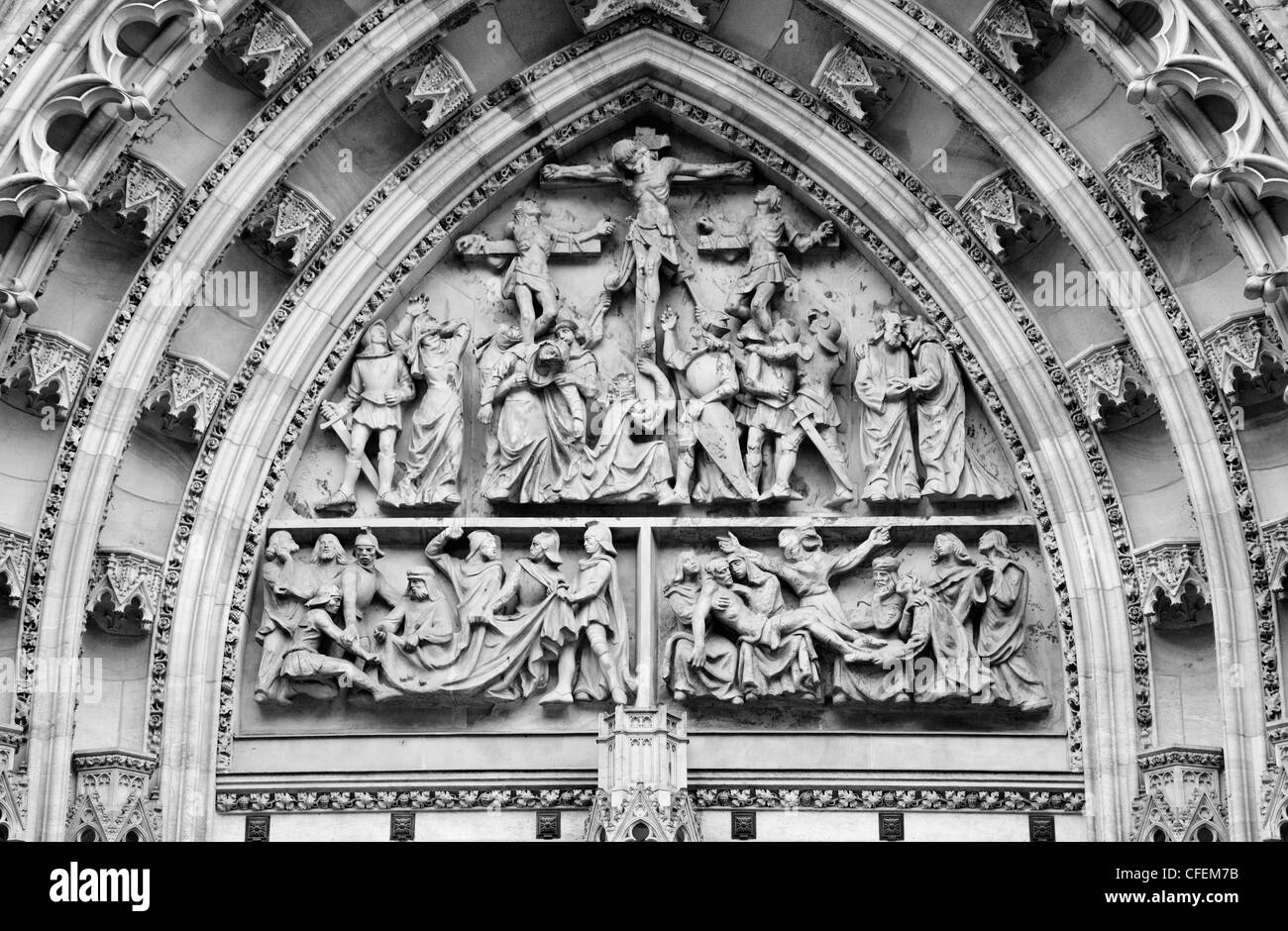 Detail of the entrance to St. Vitus Cathedral, Prague, Czech Republic (colour version available at CFEM7J) Stock Photo