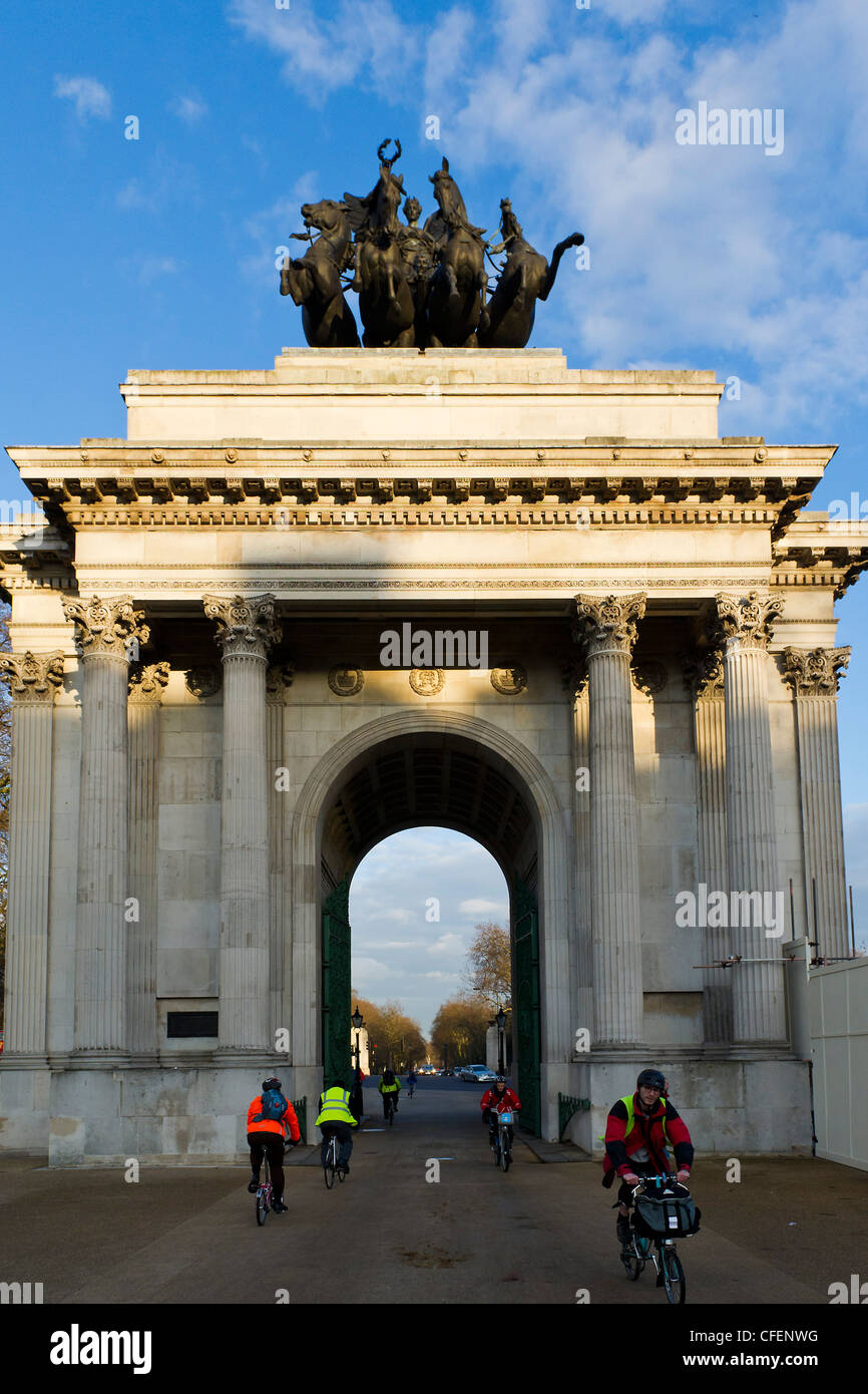 Hyde park corner horses hires stock photography and images Alamy