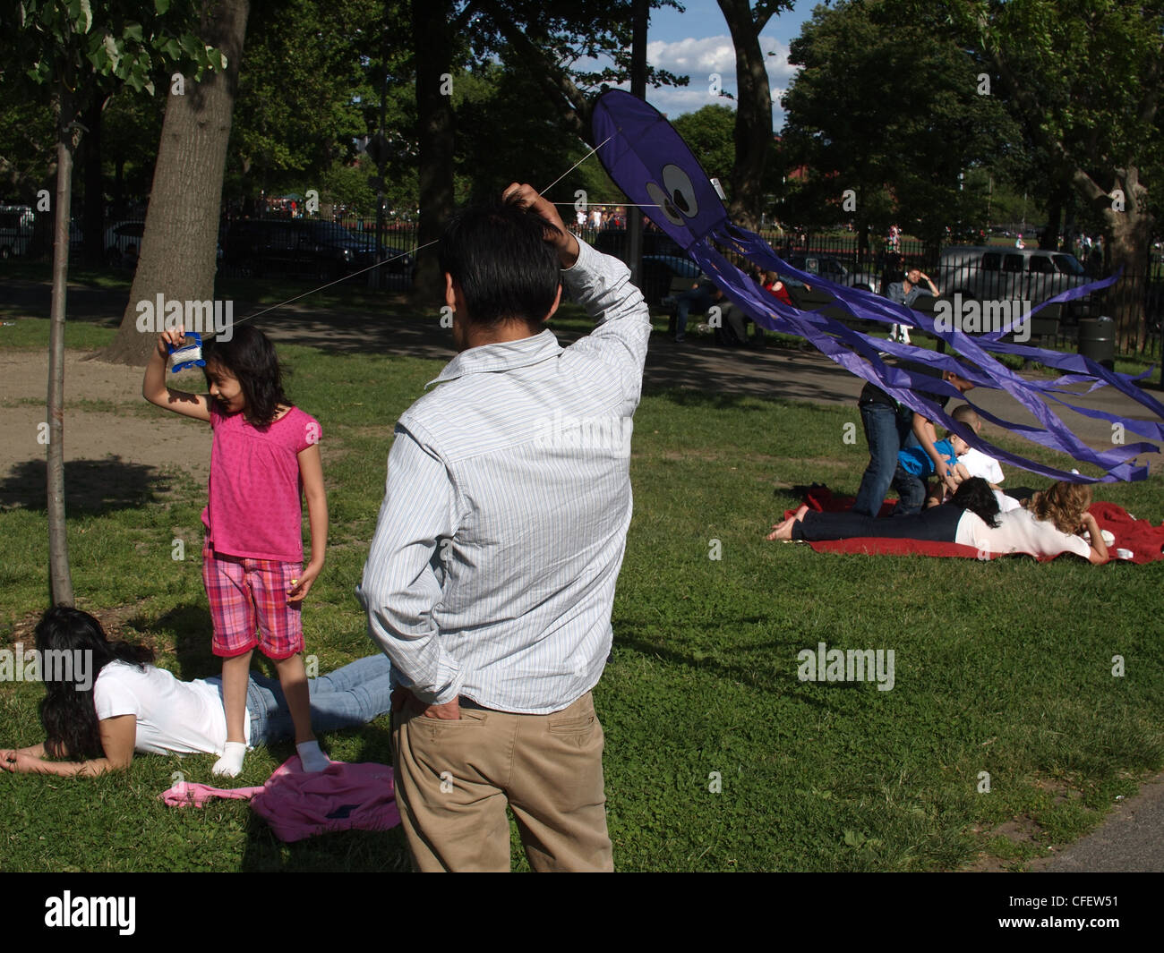 Flying kite in park, Brooklyn, New York Stock Photo Alamy