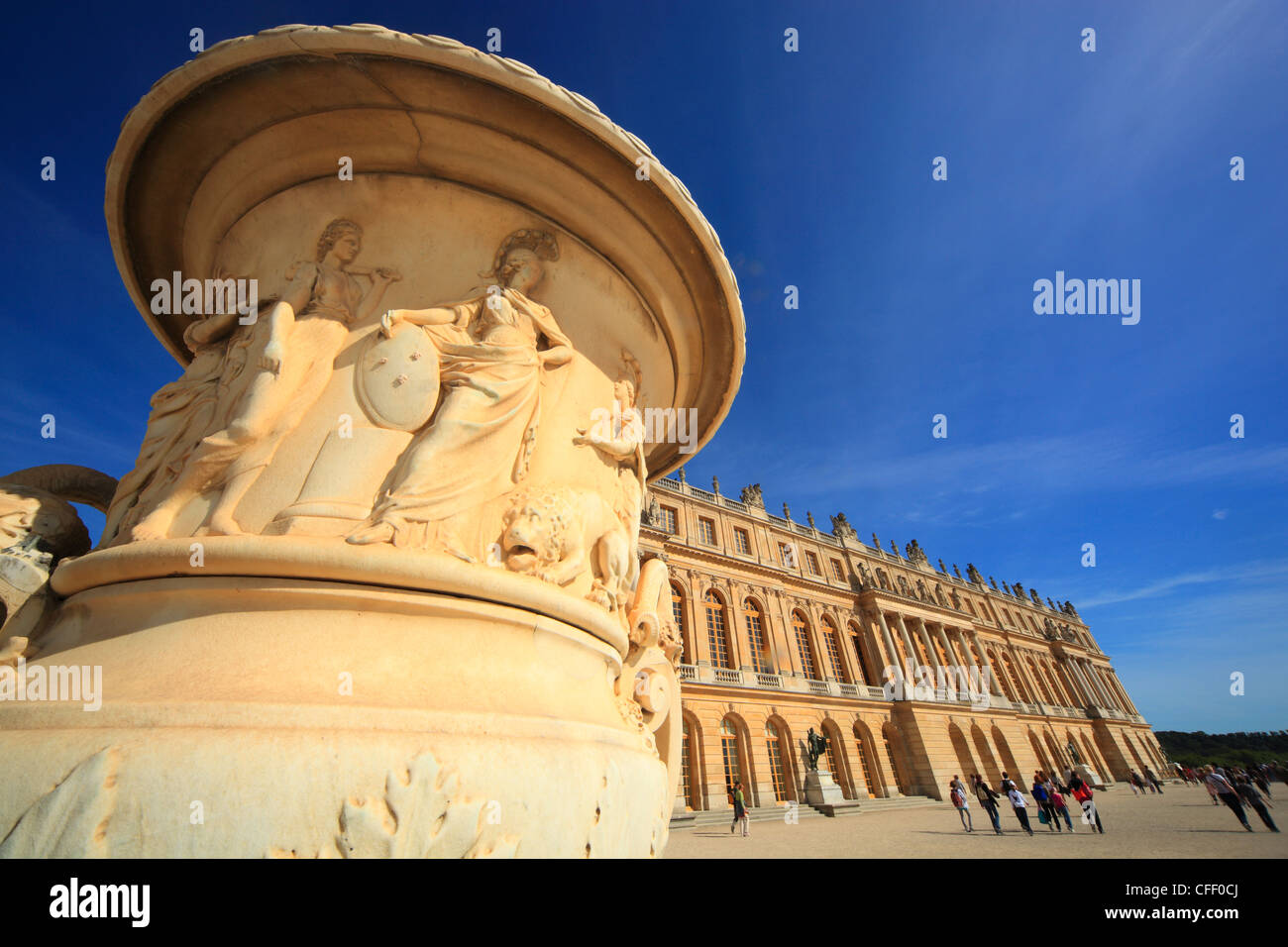 Sculptured vases in the Palace Gardens, Chateau de Versailles, UNESCO World Heritage Site, Versailles, France, Europe Stock Photo