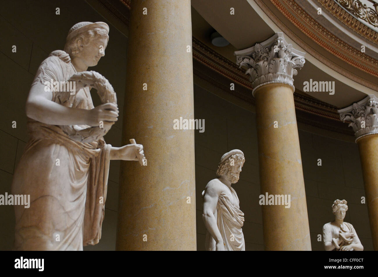 Statues of the berlin cathedral or dom in berlin hires stock