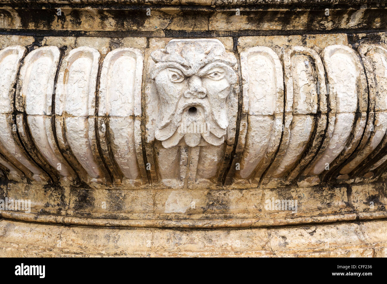 Base of a fountain hi-res stock photography and images - Alamy