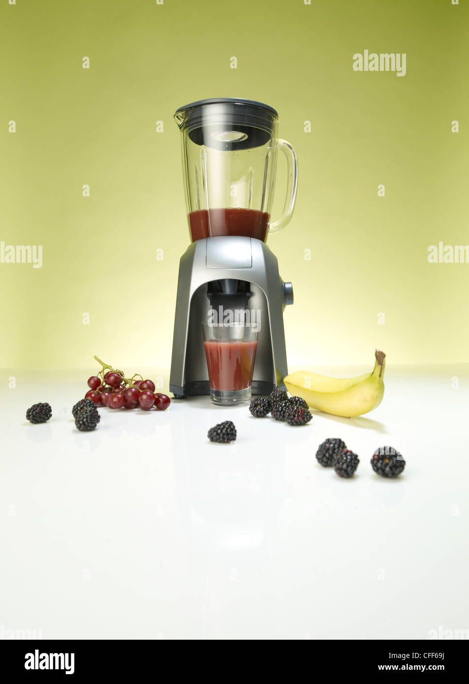 Blender and fresh fruit Stock Photo Alamy