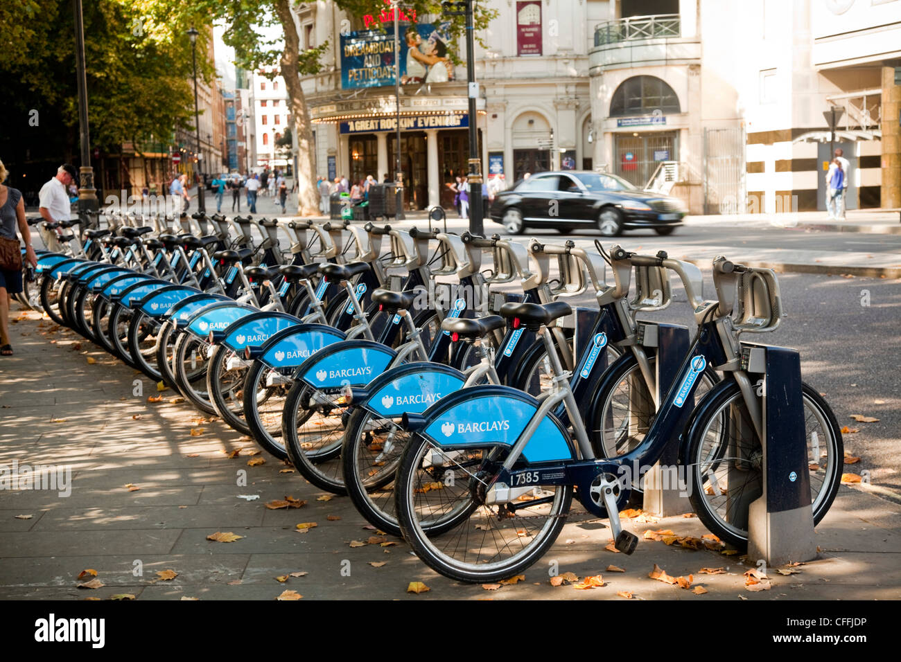 Cycles available for hourly rent in London Stock Photo