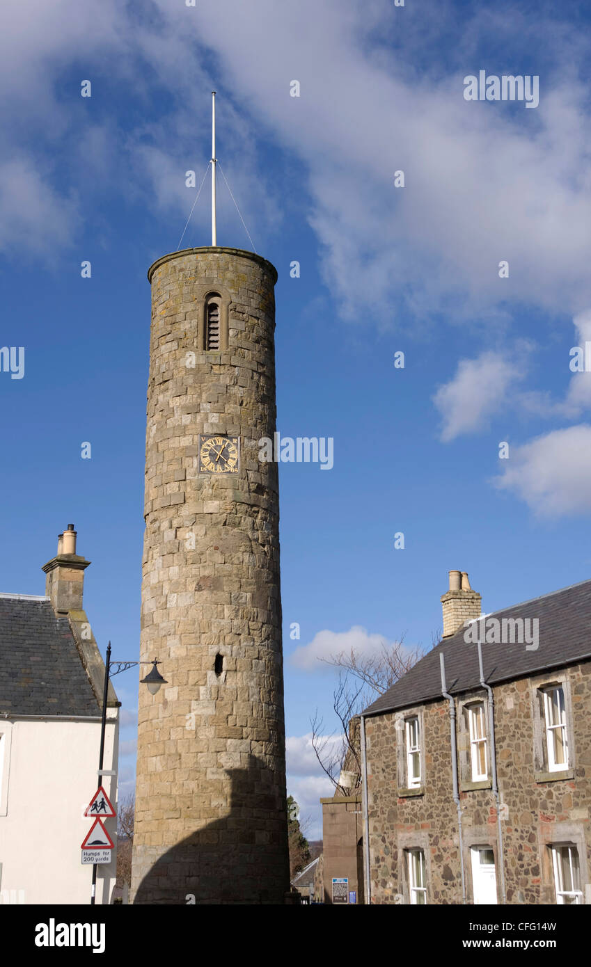The round tower in Perthshire Scotland Stock Photo Alamy