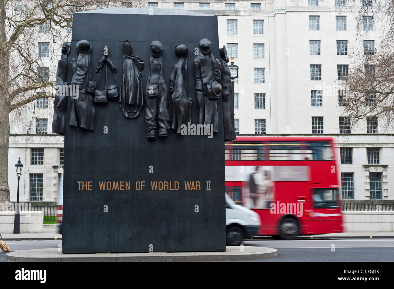 The women of world war two memorial hi-res stock photography and images ...