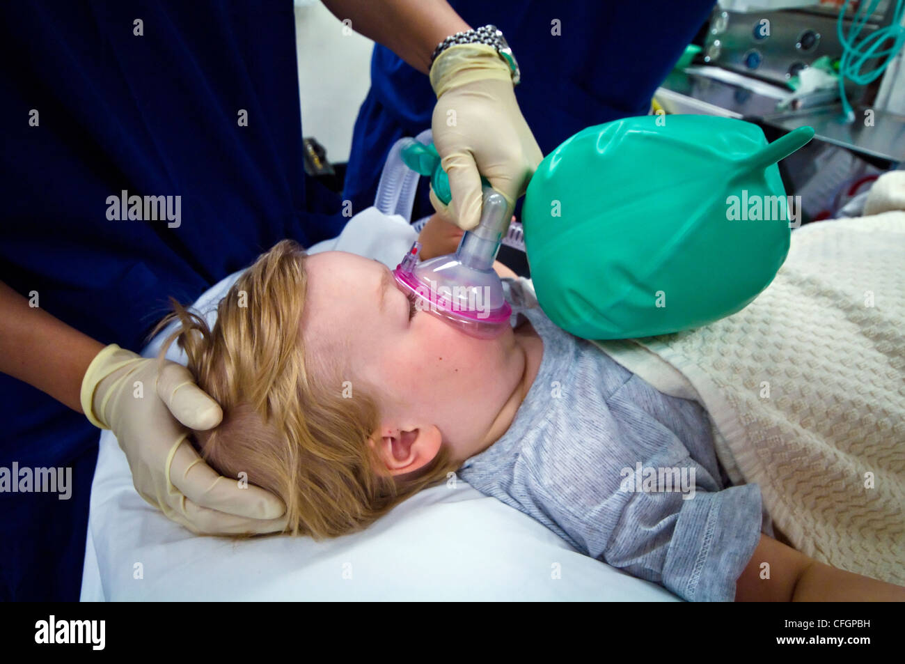 Nitrous oxide anaesthetic hires stock photography and images Alamy