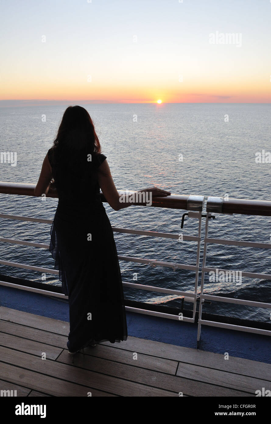 Cruise ship sunset Stock Photo - Alamy