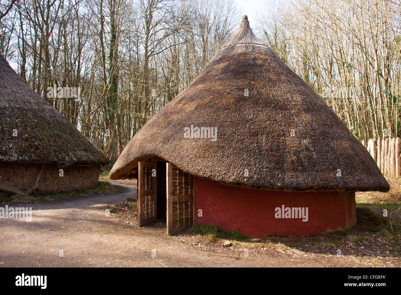 bronze age celtic village,round house huts in welsh bronze age hamlet,pagan celtic habitat,welsh village,bronze age,thatched roo Stock Photo
