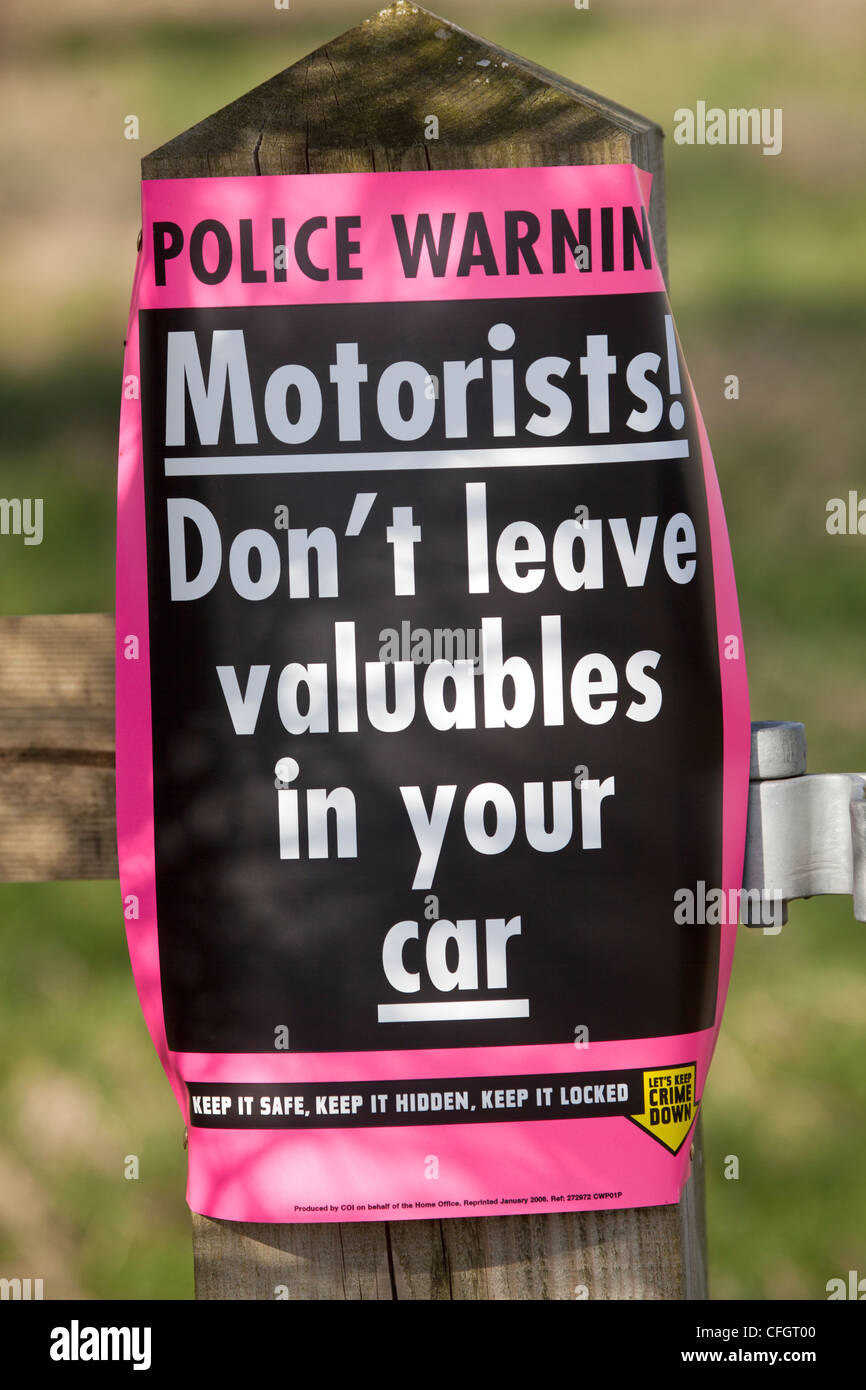 Motorists Theft Warning sign along Ridgeway Stock Photo
