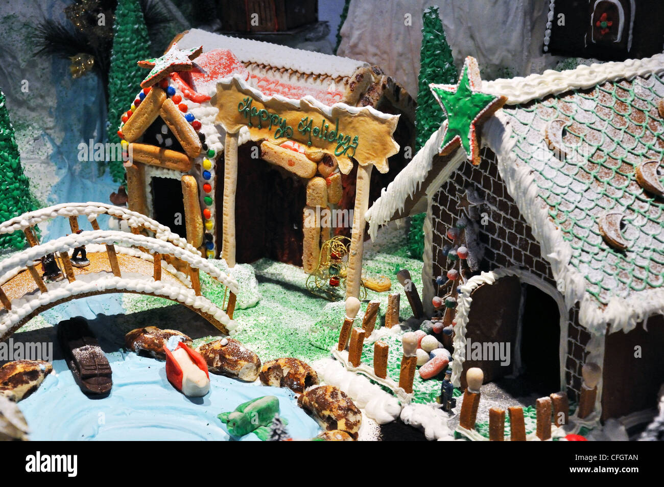 Village christmas gingerbread houses hi-res stock photography and ...