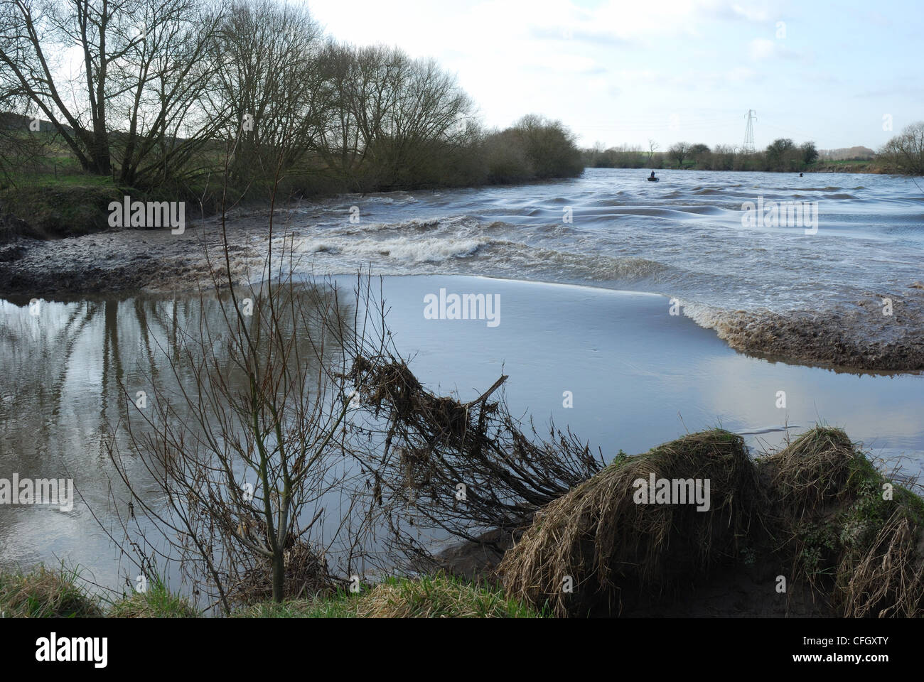 Severn Bore, a tidal bore on the River Severn, at Lower Parting