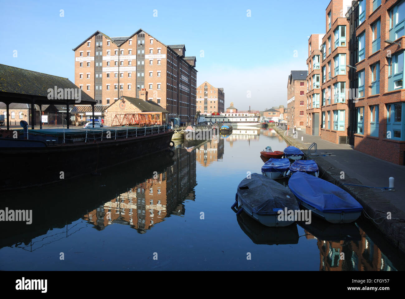 Barge arm gloucester docks uk hires stock photography and images Alamy