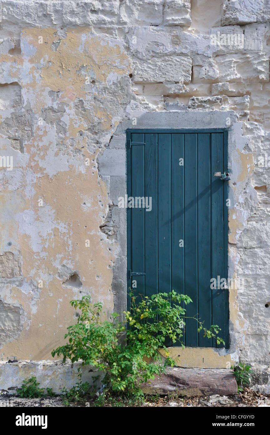 Old House With Green Door Nassau Bahamas Stock Photo 44013745