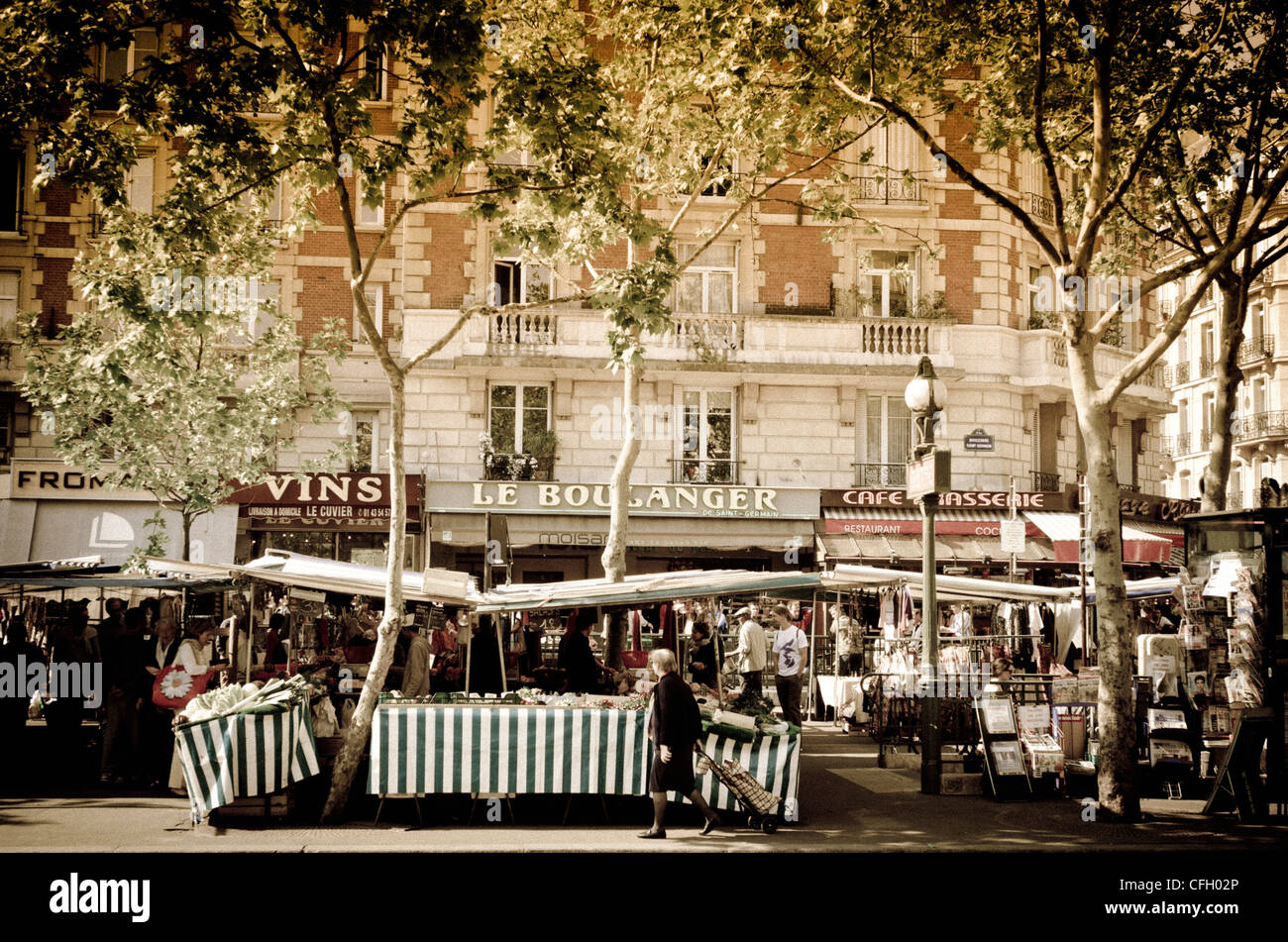 Paris boulevard st germain hi-res stock photography and images - Alamy