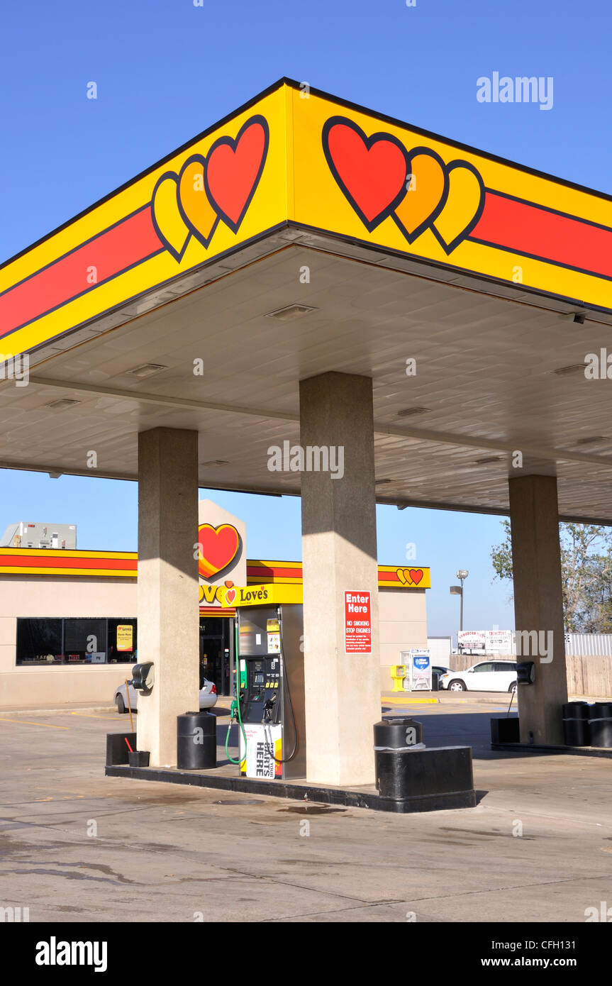 Love's convenience store and gas station, USA Stock Photo Alamy