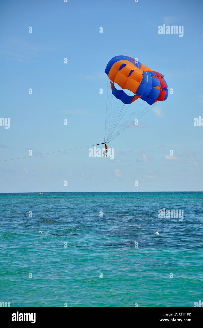 Parasailing in Bahamas Stock Photo - Alamy