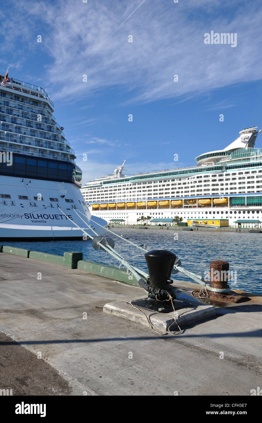 Cruise ships docked in Nassau, Bahamas Stock Photo Alamy