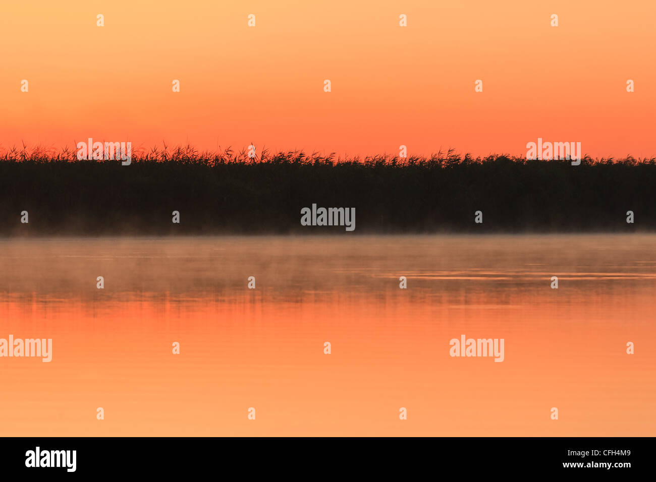 Reflections of sky in water hi-res stock photography and images - Alamy