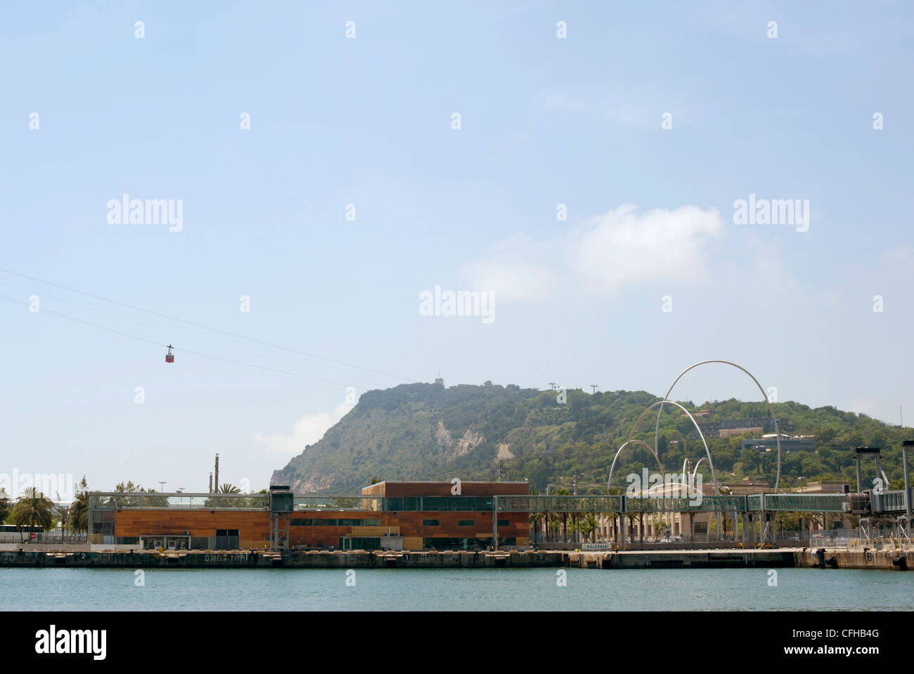 Port of barcelona cable car hi-res stock photography and images - Alamy