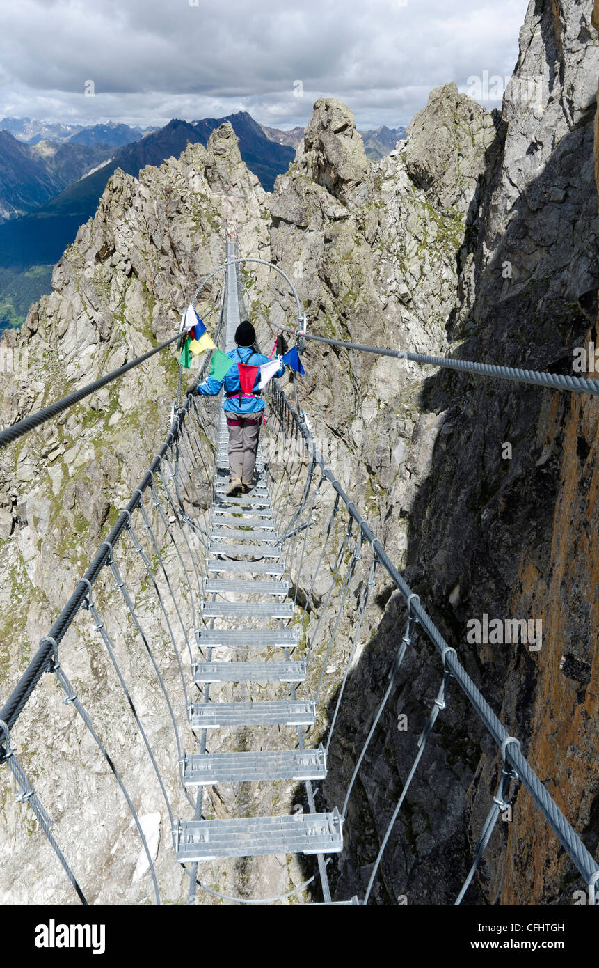 Italy, Retiche Alps, Lagoscuro Mountain Chain, Rope Bridge the Via