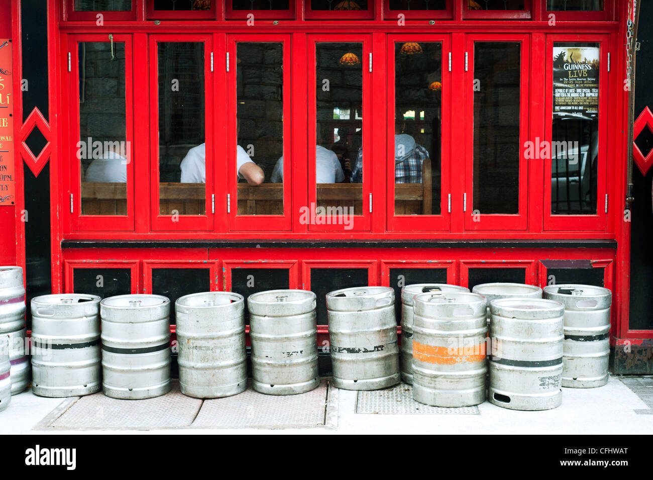 guinness beer outside a pub in galway ireland Stock Photo Alamy