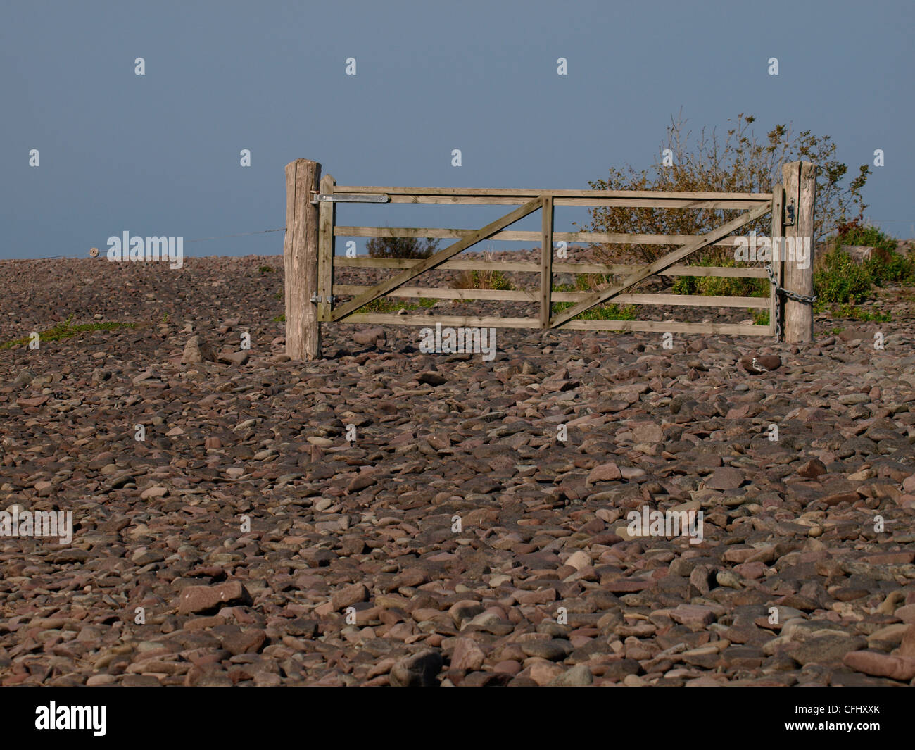 Wooden farm gate hi-res stock photography and images - Alamy