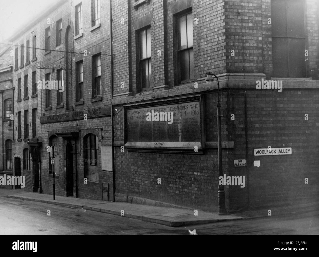 Varnish Works, Mander Brothers Ltd., Wolverhampton, Dec 1964 Stock