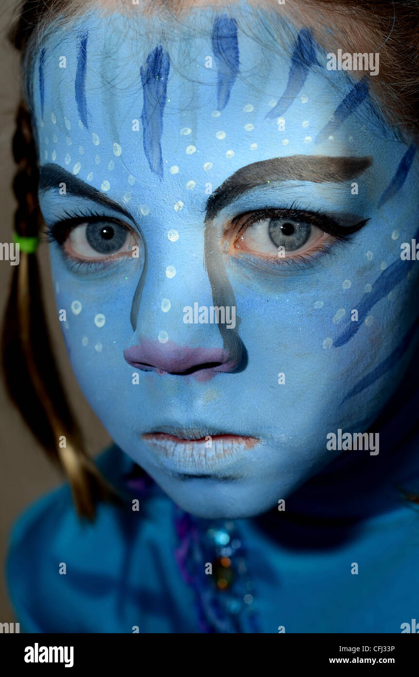 Young girl of 7 dresses up as Neytiri (a Na'vi) from the 2009 Avatar film for purim Stock Photo