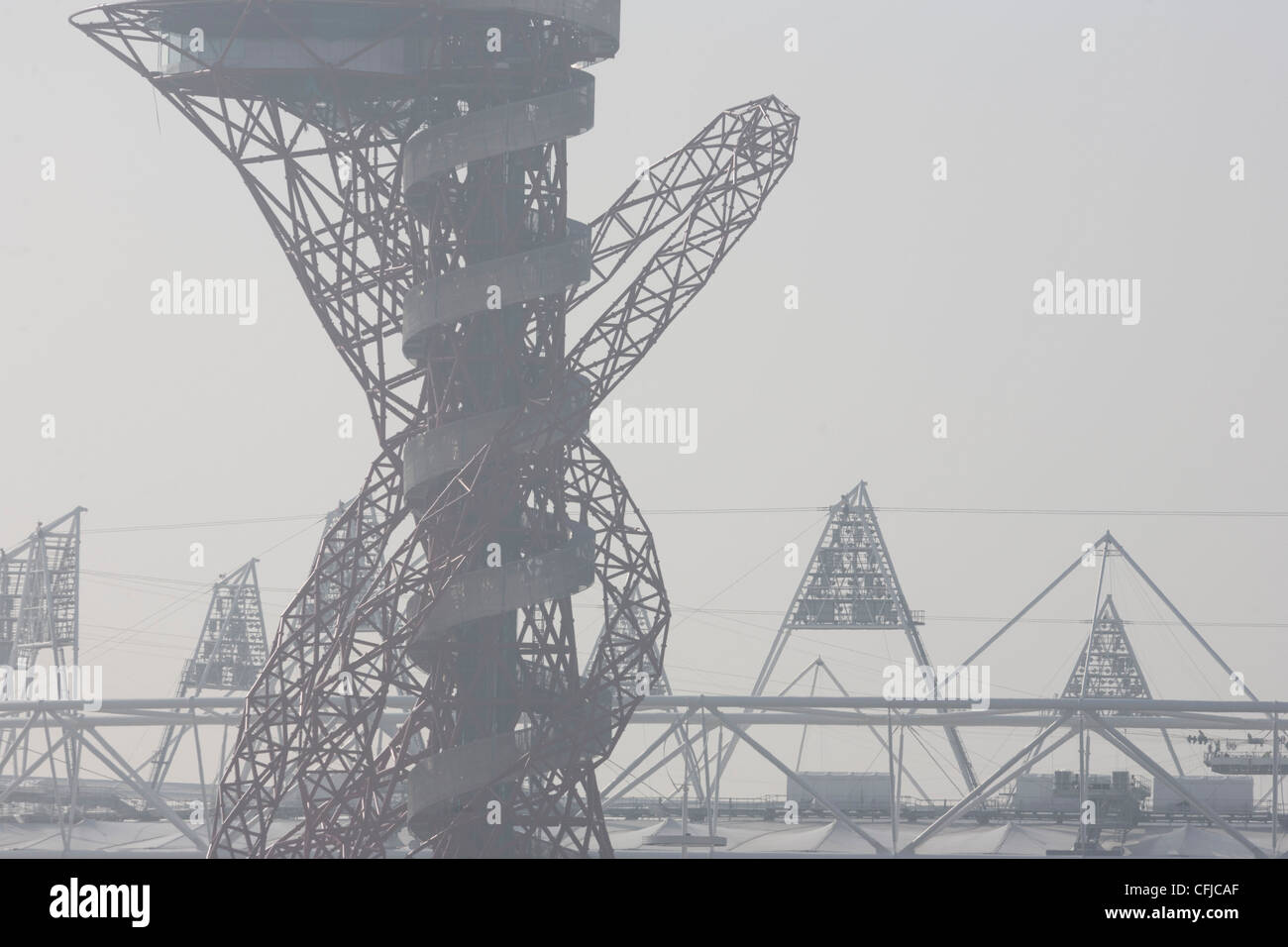 Structures of 2012 Olympic Park site showing The Orbit art tower and the main stadium at Stratford. The London Olympic Stadium will be the centrepiece of the 2012 Summer Olympics and Paralympics. Stock Photo