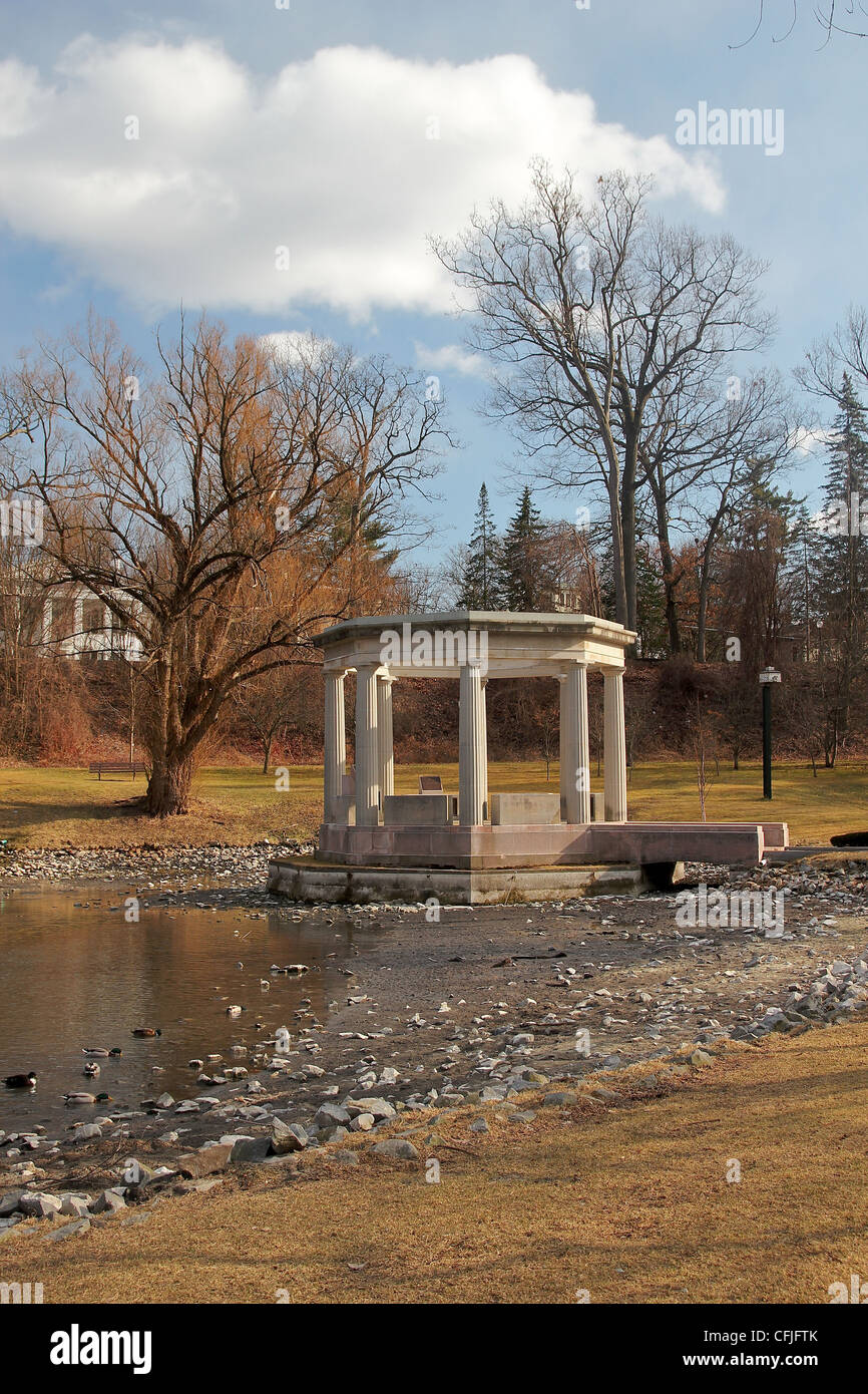 Looking towards the War Memorial in Congress Park, Saratoga Springs, New York Stock Photo