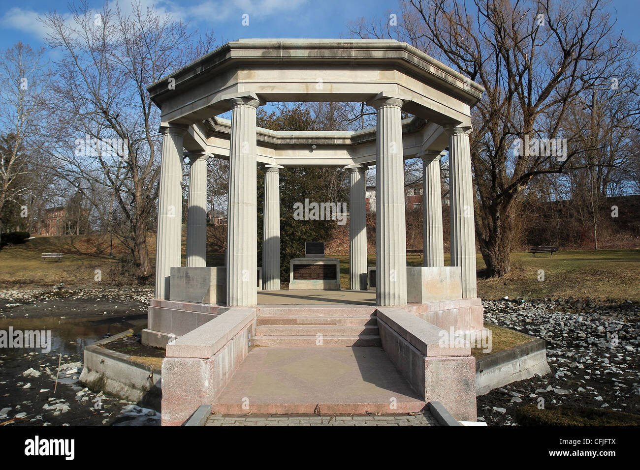 The War Memorial, built in 1932 to honor veterans of World War I, in Congress Park, Saratoga Springs Stock Photo