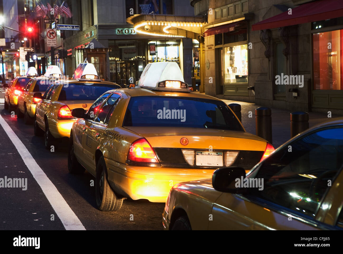 Queue of taxi cabs in New York City, USA Stock Photo Alamy