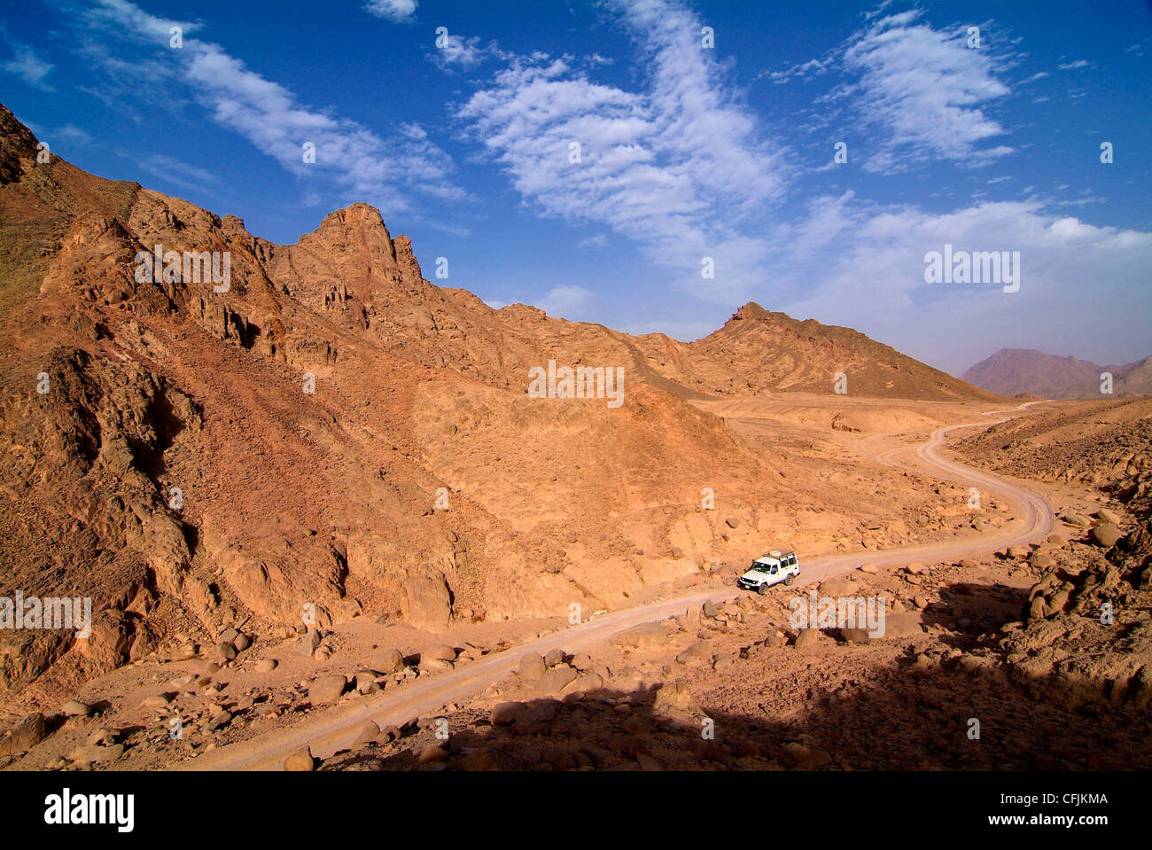 Four wheel drive vehicle in the desert near Hurghada, Egypt, North Africa, Africa Stock Photo